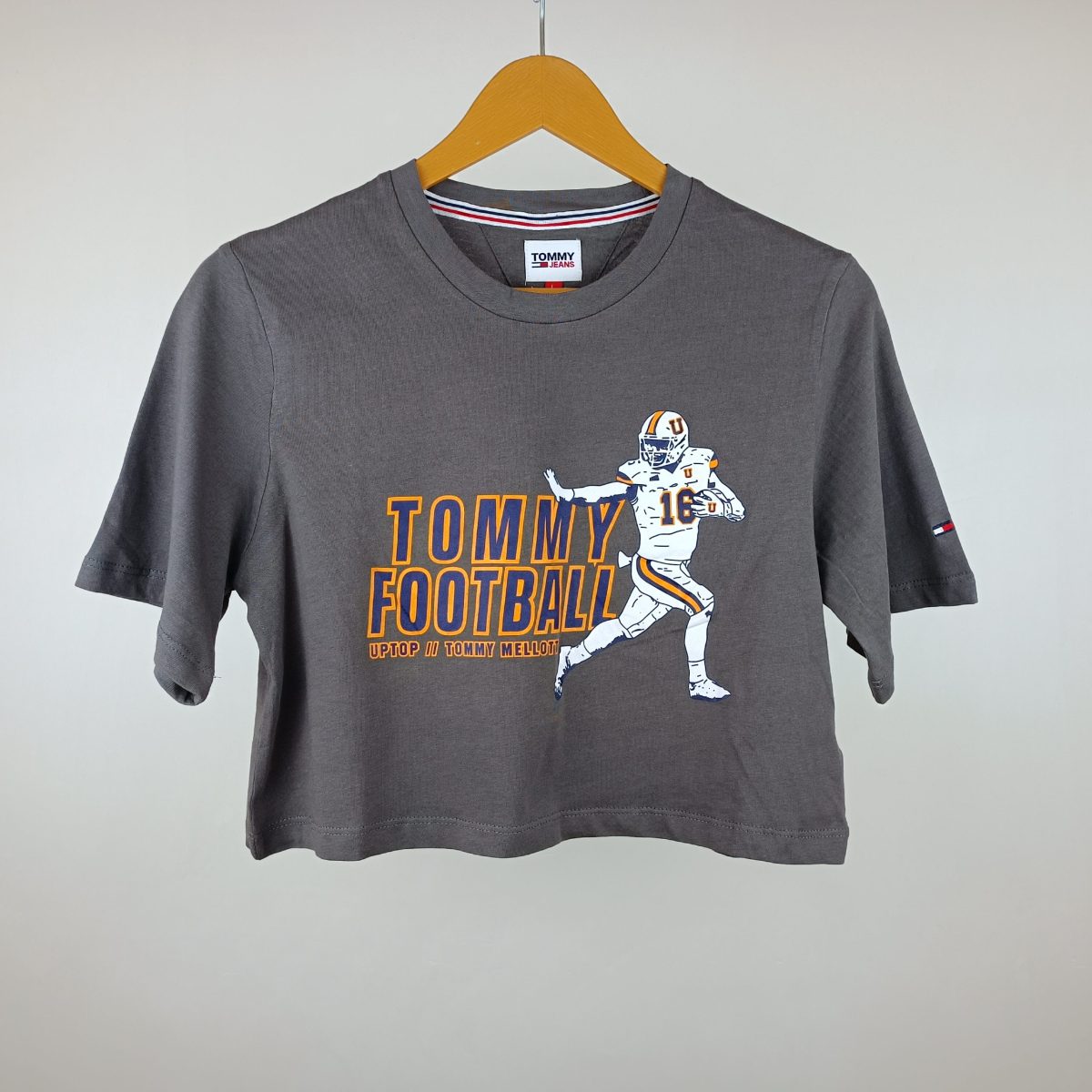 کراپ زنانه برند tommy jeans کد wcsh0308